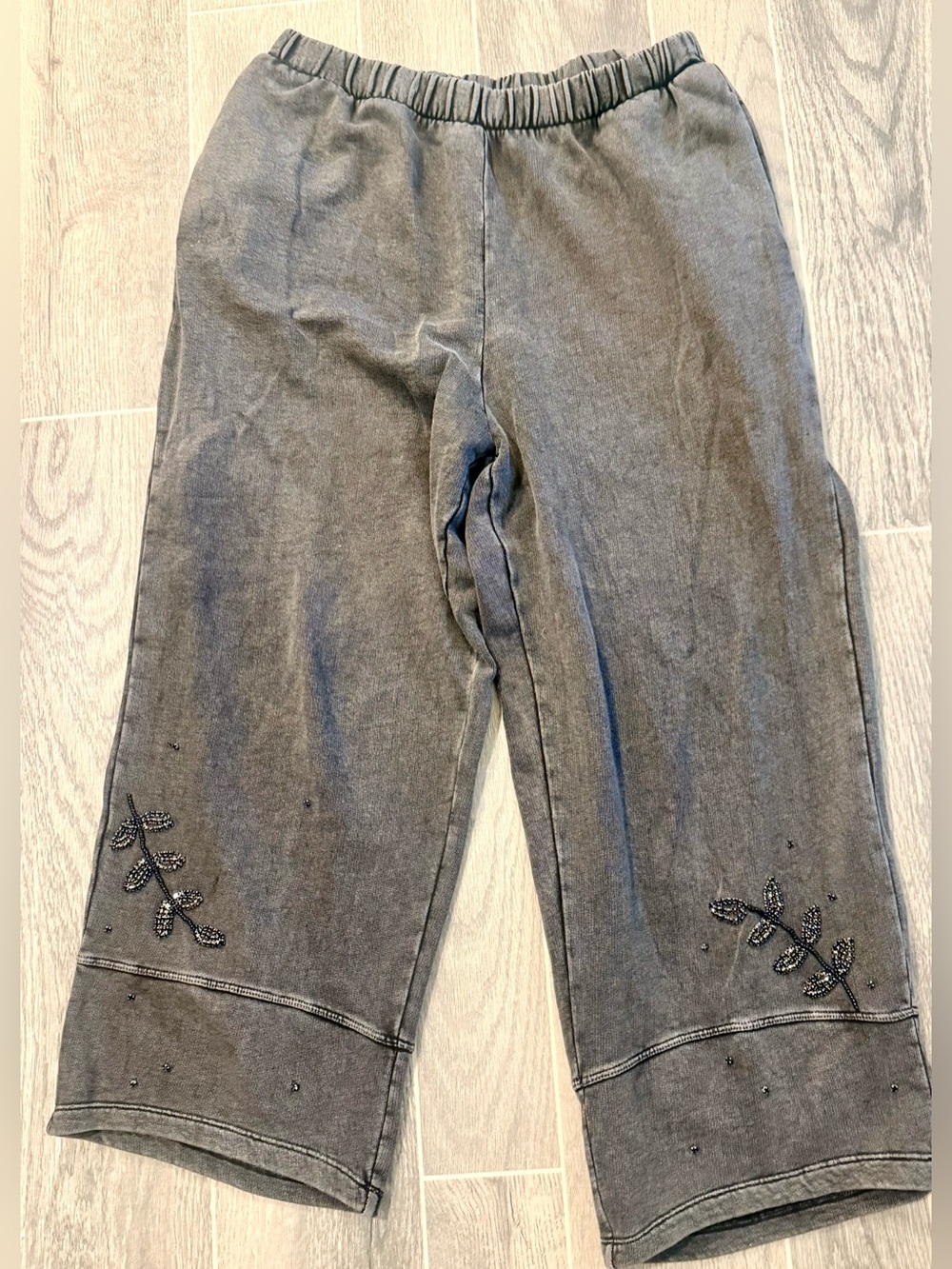 Johnny Was Gray Capri Joggers with Beaded Leaf Detail
